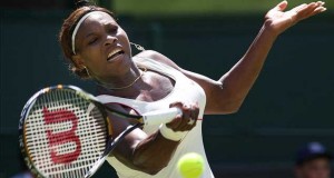 Serena Williams into 2nd Round of Wimbledon 2010