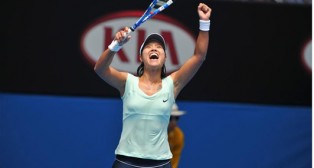 Caroline Wozniacki Into Semifinals, Li Na Defeated Petra Petkovic