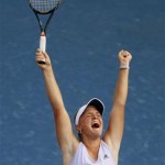 Melanie Oudin stuns Maria Sharapova