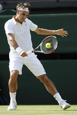 Roger Federer action during Wimbledon 2009