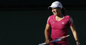 Henin, Li Ousted, Sharapova, Dementieva Survive