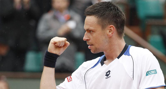 Robin Soderling celebrated his quarterfinal win over Federer