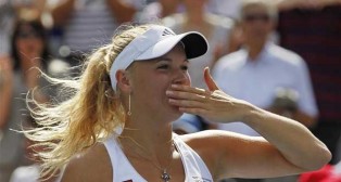 Caroline Tops Vera For Rogers Cup