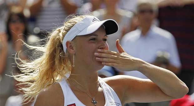 Caroline Tops Vera For Rogers Cup