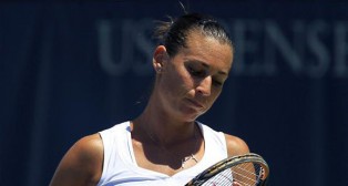 Pennetta Stuns Stosur