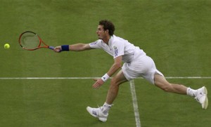 Wimbledon 2011 – Day 1 – Andy Murray Shapes Up, Rafael Nadal Rolls