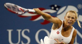 Wozniacki, Tsonga Come Back