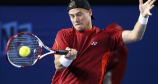 Hewitt Topples Raonic, Maria and Serena Cruise