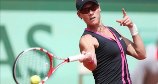 Stosur and Cinderella Errani To Semifinals